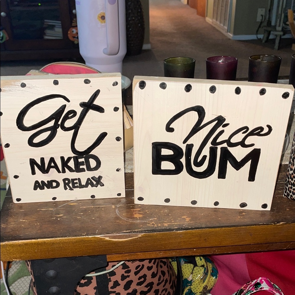 Decorative Wooden Bathroom Signs with Black Text